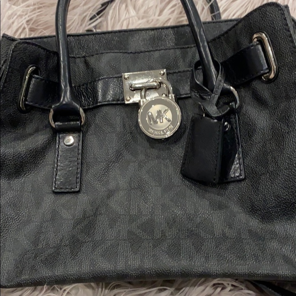 AUTHENTIC MICHAEL KORS BLACK BAG